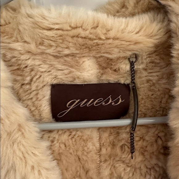 Vintage Guess Women's Teddy Jacket - Picture 2 of 11